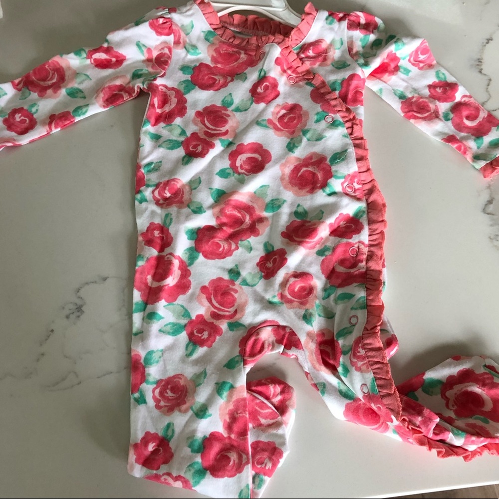 Floral ruffle snap closure footie